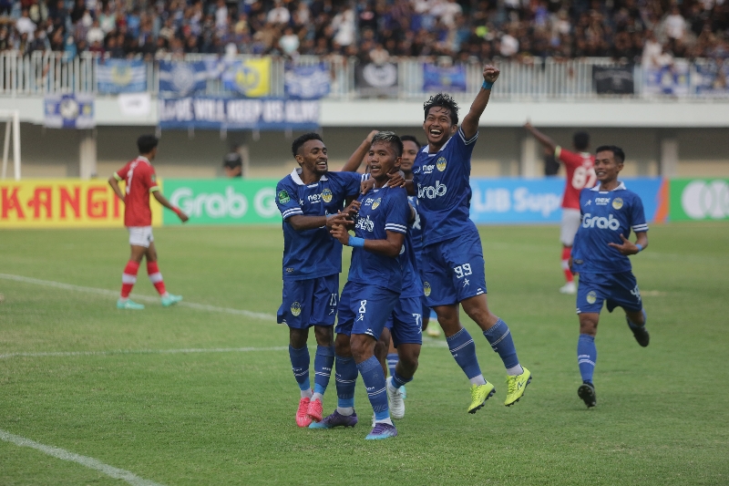BENAHI: PSIM Jogja menjamu Bekasi City FC dalam laga perdananya di kompetisi Grup 2 Pengadaian Liga 2 2023/2024 di Stadion Mandala Krida, kemarin Senin (11/9). (Elang Kharisma Dewangga/Radar Jogja)