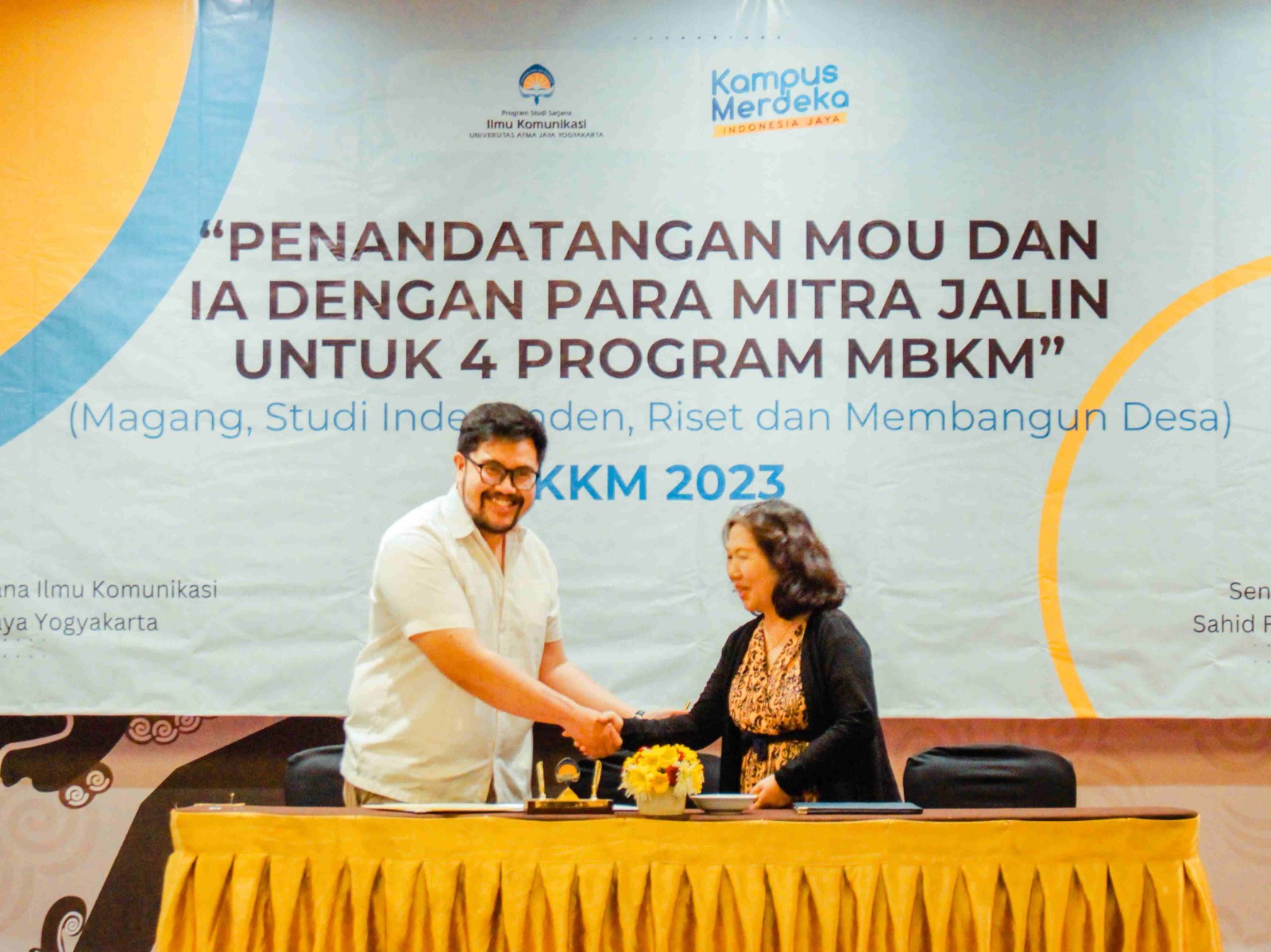 MOU: Departemen  Ilmu Komunikasi Fakultas Ilmu Sosial dan Ilmu PolitikUniversitas Atma Jaya Yogyakarta melakukan penandatanganan MoU dan Implementation Arrangement (IA) bersama mitra JALIN. (ISTIMEWA)