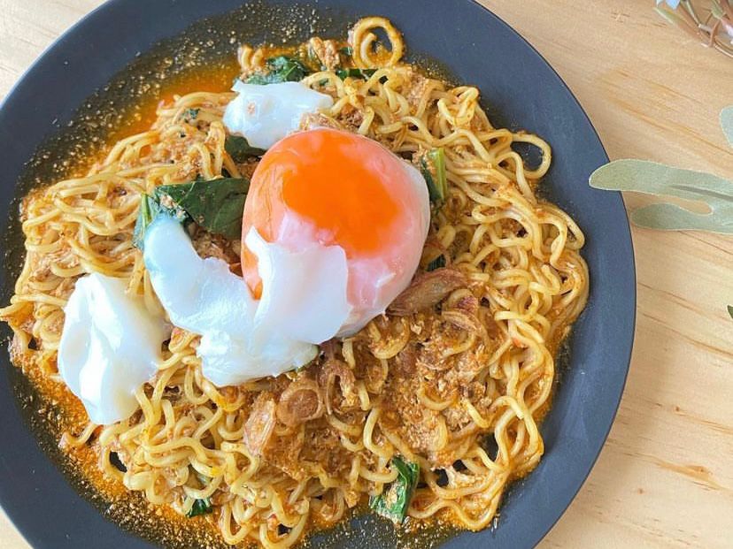 VIRAL: Semangkok mie Indomie Bangladesh wajib recook di rumah (Instagram @warkopmdj)