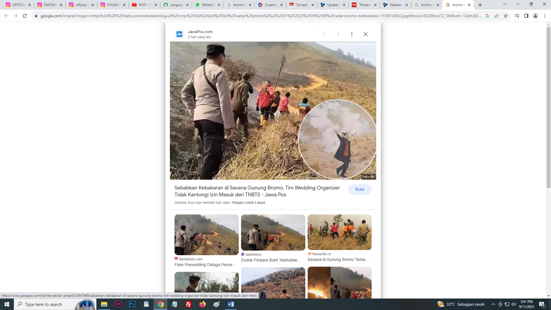 KERJA KERAS: Para petugas, relawan, polisi dan warga berupaya padamkan kebakaran hebat di perbukitan Gunung Bromo karena kecerobohan pengunjung  gunakan flare sesi priwed. (sumber: Jawa Pos Group)