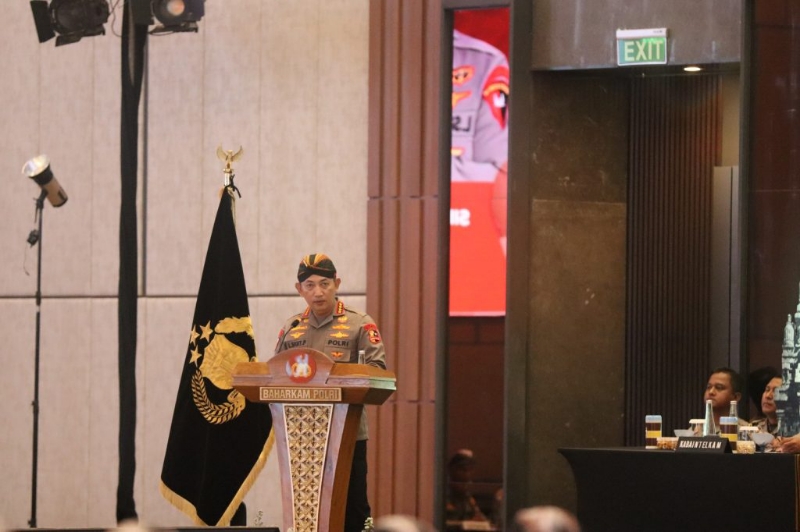 LOYALITAS: Kapolri Jenderal Pol Listyo Sigit Prabowo membuka Rakernis Baharkam Polri Tahun Anggaran 2023 di Hotel Marriot Jogjakarta Selasa (12/9). (Dok Humas Polri)