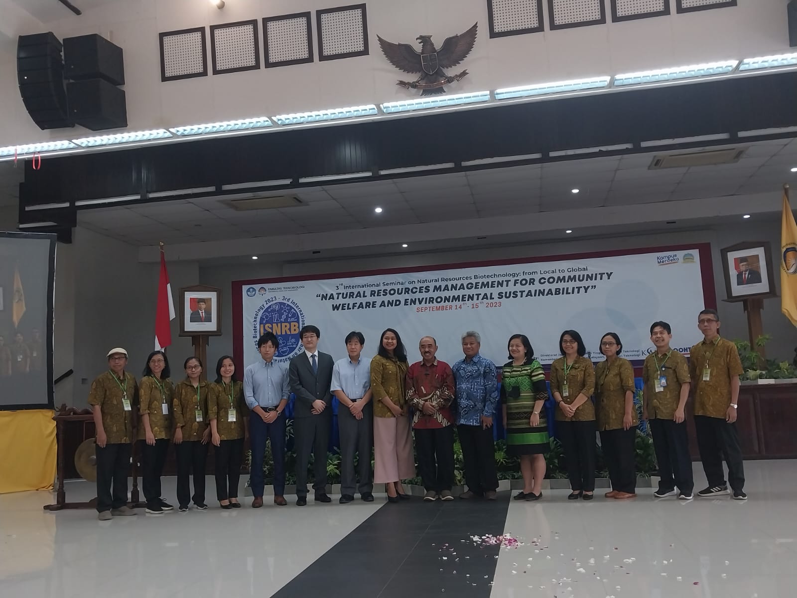 MANFAAT: Pembukaan Seminar 3rd Internasional Natural Resources Biotechnology di Auditorium Gedung Thomas Aquinas UAJY, Kamis (14/9). (Wulan Yanuarwati/Radar Jogja)