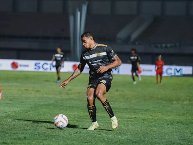 Pemain Dewa United Alex Martin siap menghadapi Bhayangkara FC