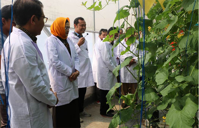 INOVASI: Pj Bupati Kulon Progo Ni Made Dwipanti Indrayanti saat membuka Fab Camp Challenge 2023 Sekolah Vokasi UGM Kulon Progo sekaligus launching Gema Indahku, kemarin.