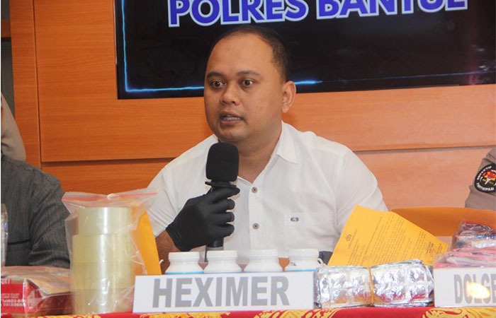 TINDAK TEGAS: Kepala Satuan (Kasat) Resnarkona Polres Bantul Iptu Wahyu Aji Wibowo saat memberikan keterangan terkait pengungkapan 87 kasus narkoba di Mapolres Bantul.&nbsp;