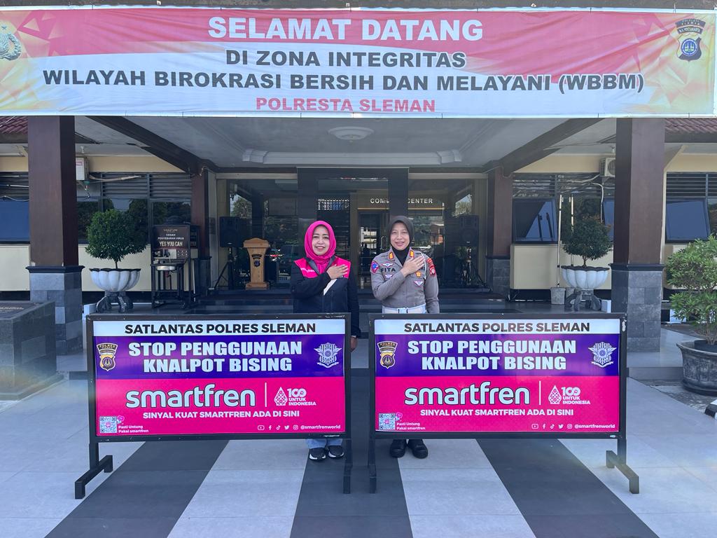 SINERGI: Smartfren dan Kepolisian Resor (Polres) Sleman bekerja sama untuk meningkatkan keamanan dan kenyamanan berkendara. (ISTIMEWA)