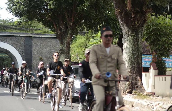 GOWES BARENG: Para anggota yang tergabung dalam Kosti Magelang kerap menggadakan tur bersama dengan sepeda andalan masing-masing.Dokumentasi Pieu Kamprettu
