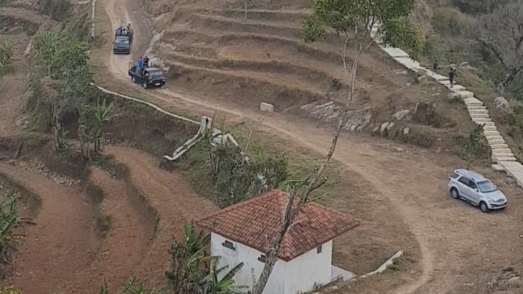 BUTUH SENTUHAN: Penampakan bukit Sriten kawasan Embung Batara Sriten Pilangrejo, Nglipar, pada siang hari. (GUNAWAN/Radar Jogja)