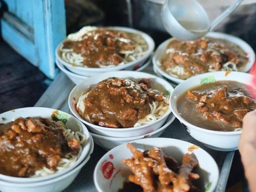 Mie ayam Bu Tumini (Instagram/@tumbarmerica)