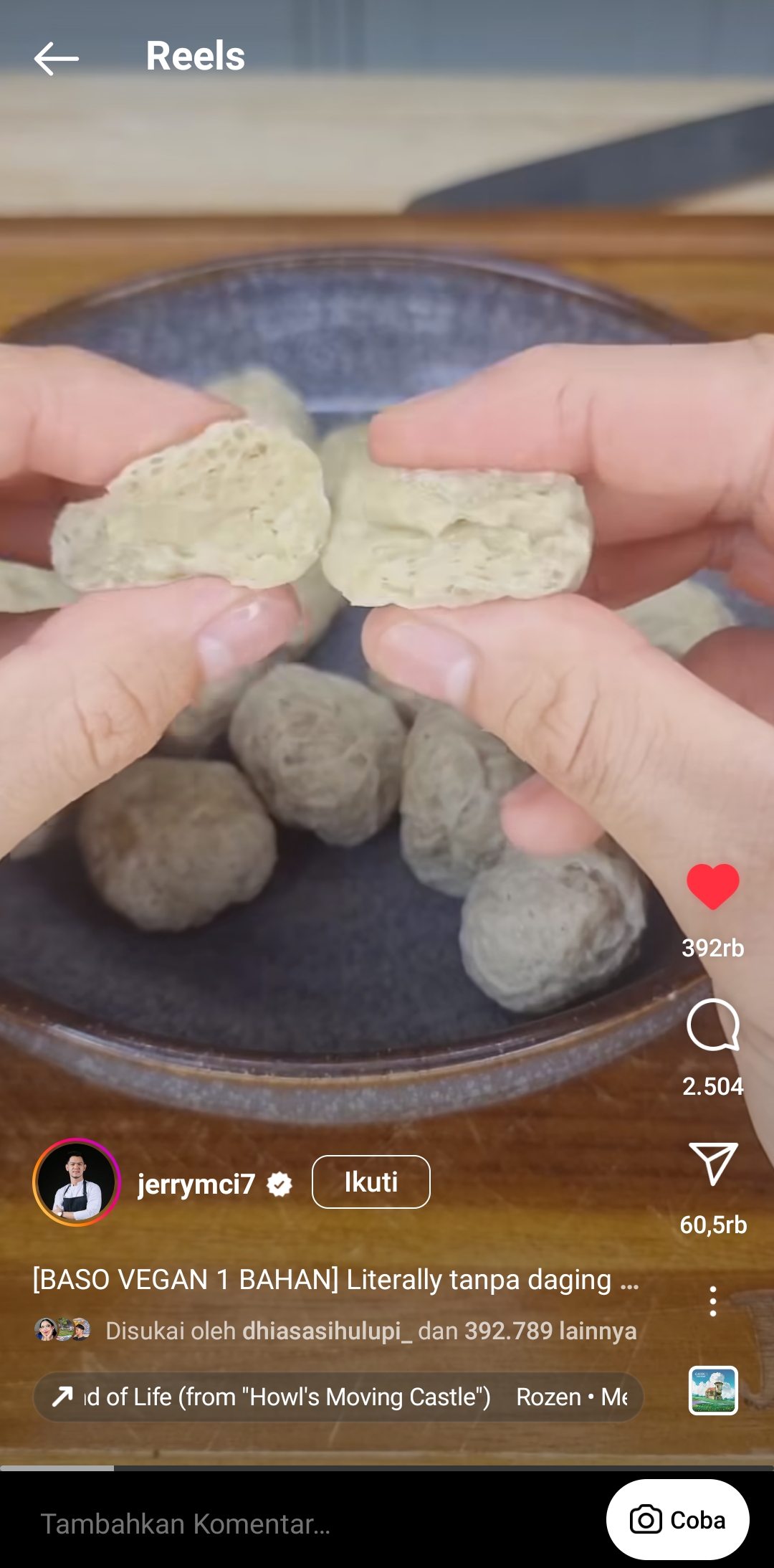 UH MANTAP: Kekenyalan bakso terigu mirip tekstur daging sapi. (IG/@jerrymci7)