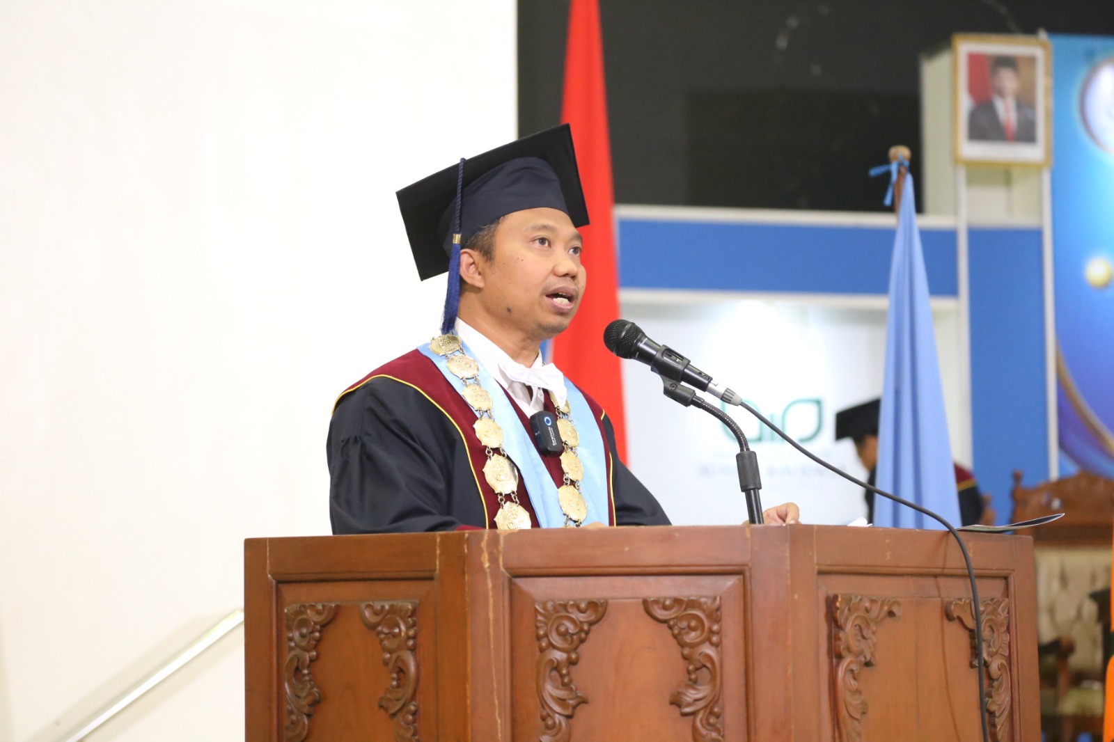 ORASI ILMIAH: rektor UIN Sunan Kalijaga Jogjakarta Prof Al Makin saat menyampaikan orasi ilmiha di puncak acara Dies Natlis ke-72 UIN Sunan Kalijaga, Rabu (26/09/2023)