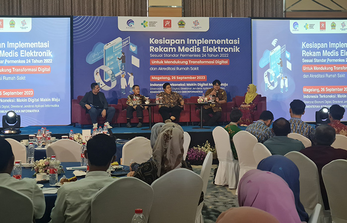 DISKUSI: Kementerian Kominfo mengundang dinas kesehatan se-Karesidenan Kedu serta sejumlah rumah sakit terkait kesiapan implementasi RME sesuai standar Permenkes 24 Tahun 2022.