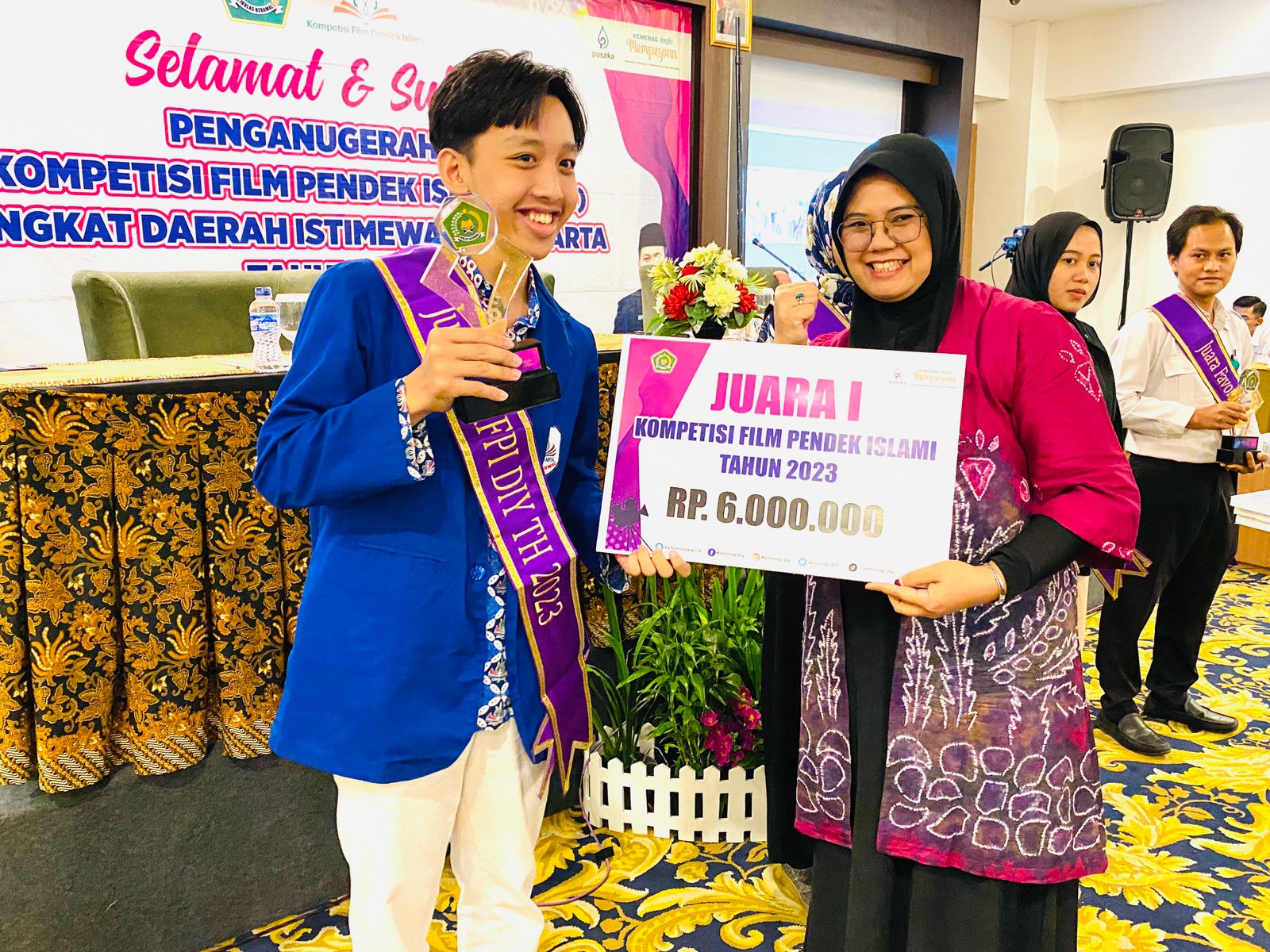 TERBAIK: Penganugerahan kejuaraan KFPI 2023 dengan tema Agama dan Budaya di Cavinton Hotel Jogja, Selasa (26/9/2023) / Dok Kemenag DIY.