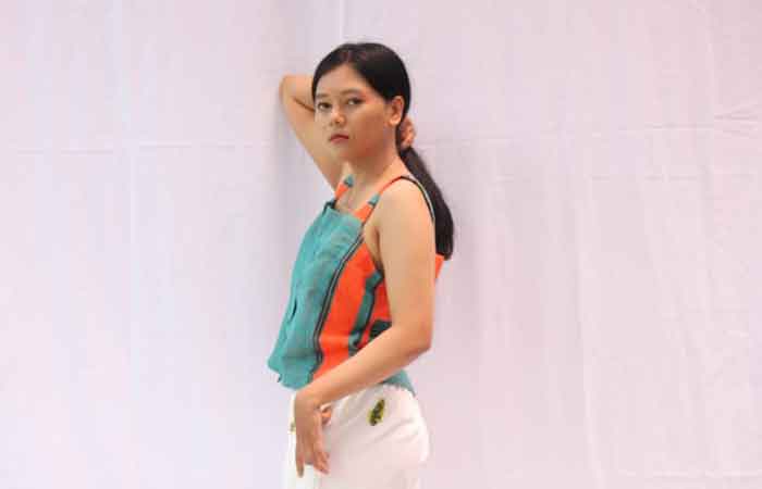 TEKUN: Maharani Khan Jade yang sejak kecil menekuni dunia sastra, kini membawanya menjadi AFC Taman Budaya Yogyakarta (TBY) sebagai asisten instruktur.