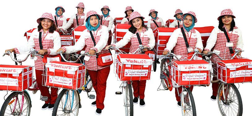 Yakult Lady