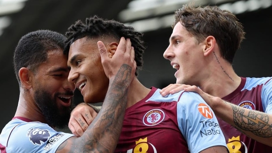 TAJAM: Penyerangan Aston Villa Ollie Watkins mencetak gol ke gawang Brighton and Hove Albion di Villa Park, Sabtu (30/9) malam. (Dok Aston Villa)