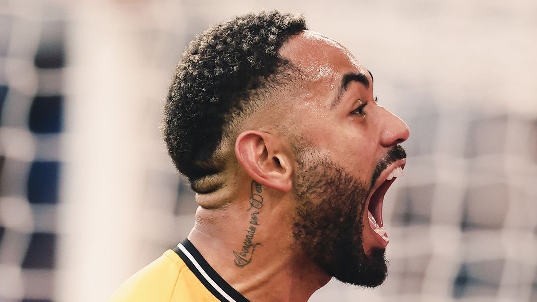 BERAT: Selebrasi pemain Wolverhampton Wanderers Matheus Chunha usai menjebol gawang Manchester City 2-1 di Molineux Stadium, dalam pekan ke-7 Liga Inggris, Sabtu (30/9) malam. (Dok Wolves)
