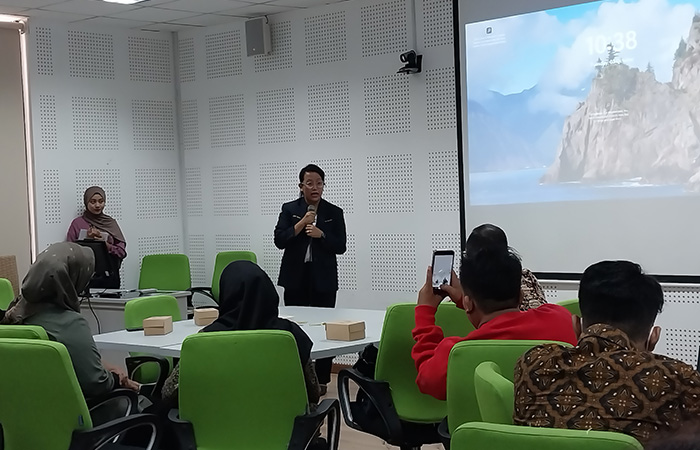 PEMAPARAN: GKR Hayu saat pembukaan Boot Camp Social Innovation Karang Taruna DIJ di Fisipol UGM Selasa(3/10).WULAN YANUARWATI/RADAR JOGJA&nbsp;