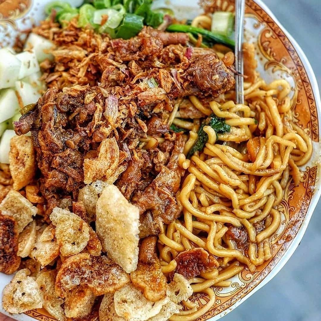 Mi Ayam Kemempyar (Instagram @wonderfuljogja)
