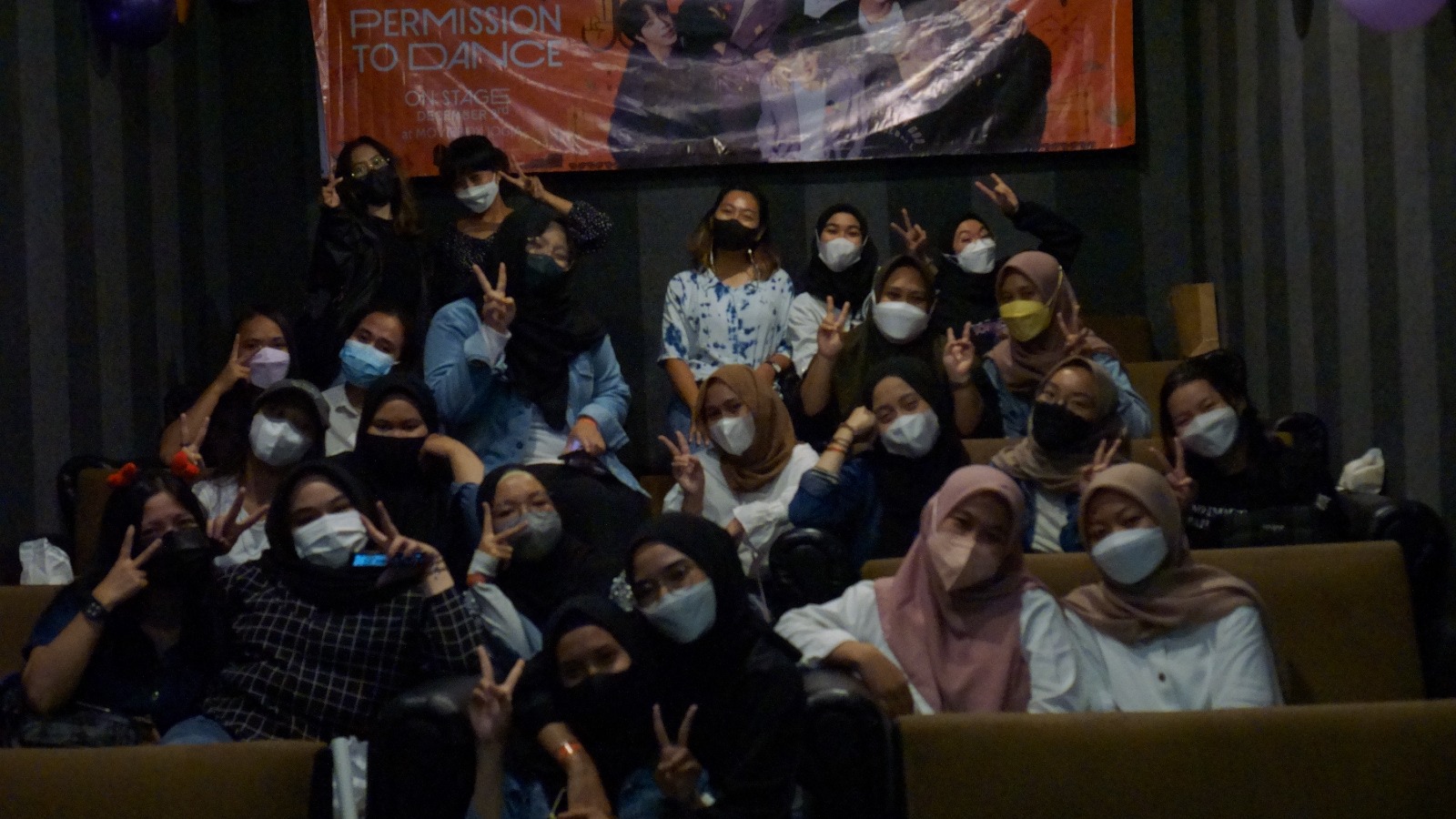KOMPAK: Komunitas Purple Ocean Jogja adalah komunitas yang mewadahi para pecinta Bangtan Boys (BTS). (Istimewa)