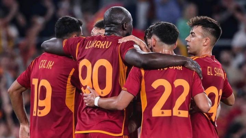 JOS: Pemain AS Roma merayakan gol saat menjamu Servette di Stadion Olimpico de Roma, pada Jum&rsquo;at (6/10). (Dok AS Roma)
