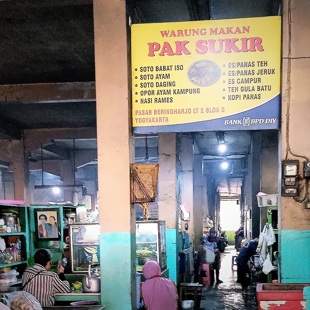 Warung Pak Sukir di Lantai 2 sisi Timur Pasar Bringharjo