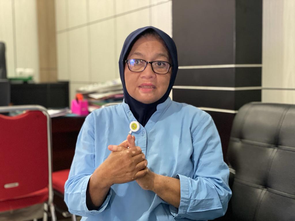 LAPORKAN: Kepala Dinas Pemberdayaan Perempuan, Perlindungan Anak, Pengendalian Penduduk dan Keluarga Berencana (DP3AP2KB) Kabupaten Bantul, Ninik Istitarini. (Gregorius Bramantyo/Radar Jogja)