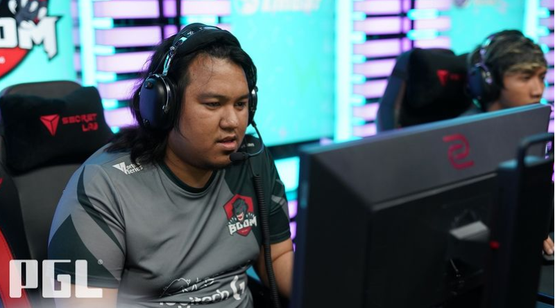 Alfi Nelphyana alias Khezcute mantan pemain Dota 2 yang jadi pelatih Mobile Legends. (liquipedia.net)