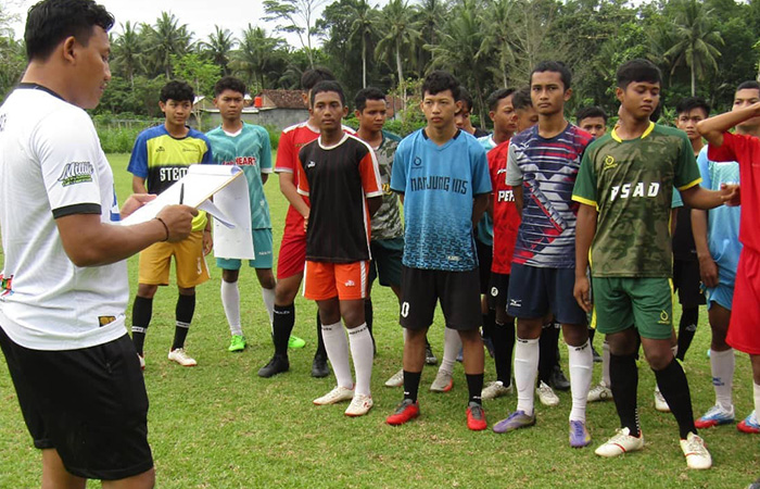 FOKUS : PS Ebod Jaya melakukan persiapan jauh-jauh hari demi mematangkan tim sebelum berlaga di kompetisi Piala Soeratin.ISTIMEWA