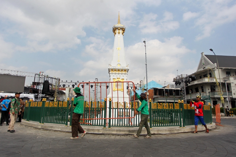 LANDMARK: Tugu Pal Putih Jogja merupakan bagian Sumbu Filosofi Jogja. (Guntur Aga Tirtana/Radar Jogja)