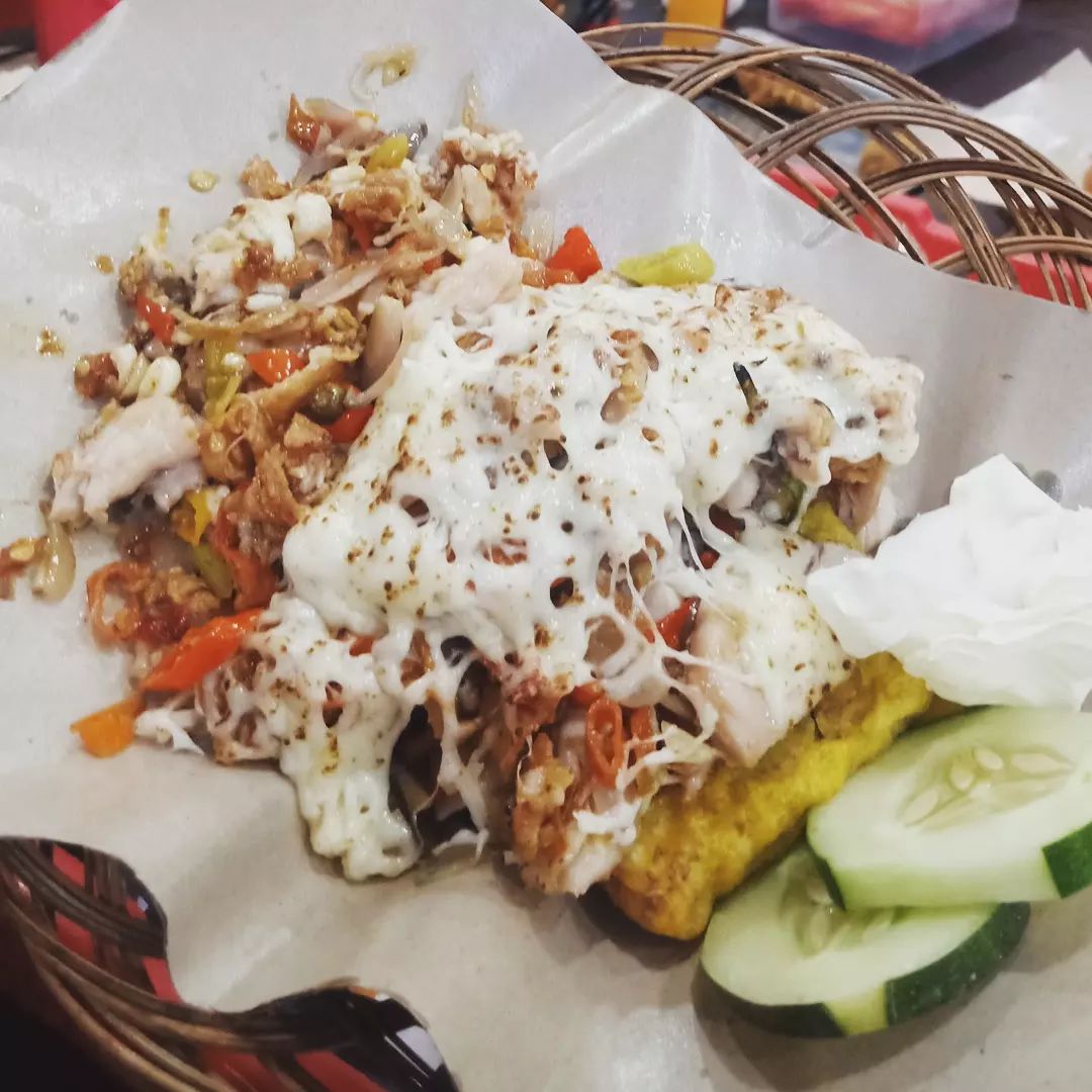 Ayam Preksu (Instagram @makanbarengvivi)