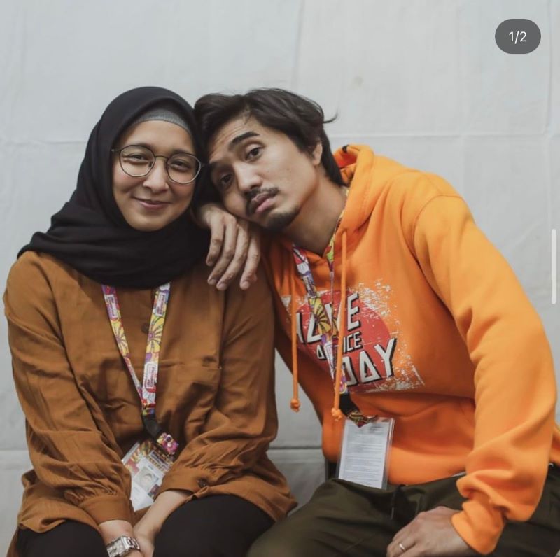 Foto: Duta bersama sang istri, Adelia Lontoh. (Instagram @pakduta)