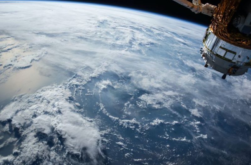 Ilustrasi stasiun luar angkasa yang rencananya dibangun oleh OAC sebagai hotel dan komersial. (Unsplash/NASA)