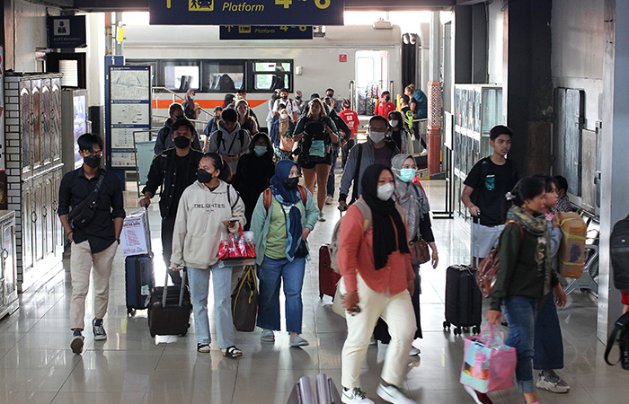 OPTIMISTIS: Trafik penumpang kereta api di wilayah Jogjakarta diproyeksikan akan terus naik hingga akhri tahun. Hal ini karena bersamaan dengan libur Hari Raya Natal 2023 dan Tahun Baru 2024.