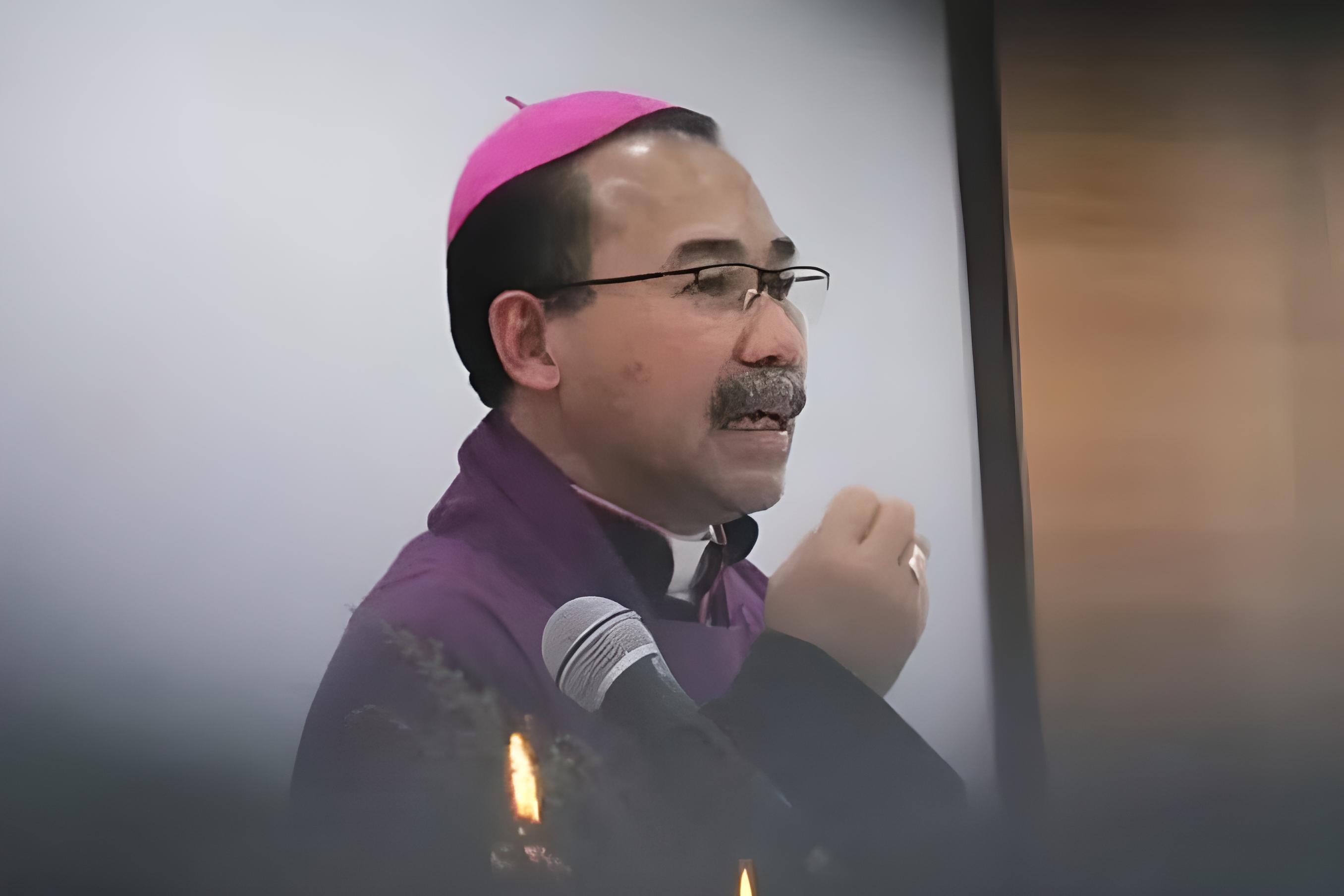 Uskup Agung Semarang Mgr. Robertus Rubiyatmoko