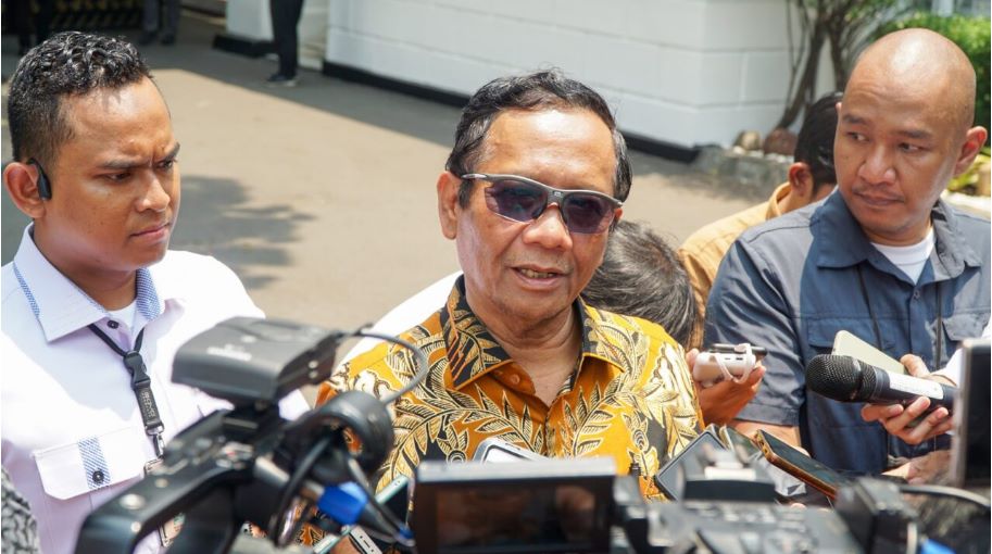 Menkopolhukam Mahfud Md Memberikan Keterangan Di Kompleks Istana Kepresidenan, Jakarta, Kamis (12/10)
