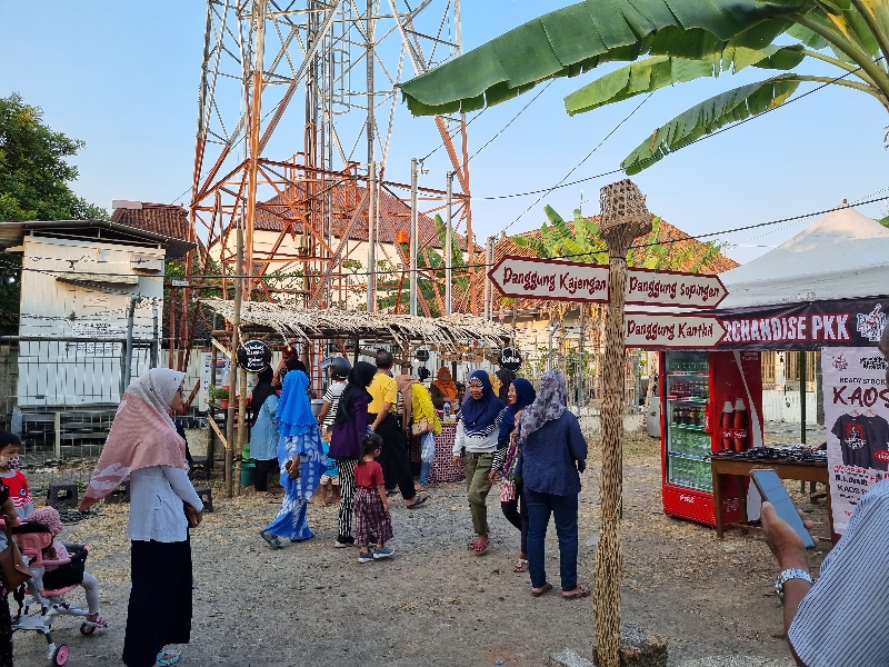 PARTISIPASI: Agenda tahunan Pasar Keroncong Kotagede kembali digelar di Kotagede, Kota Jogja. (Fahmi Fahriza/Radar Jogja)