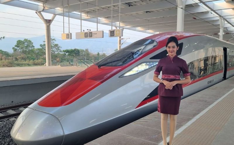 Kereta Cepat Whoosh (Suaramerdeka.com)