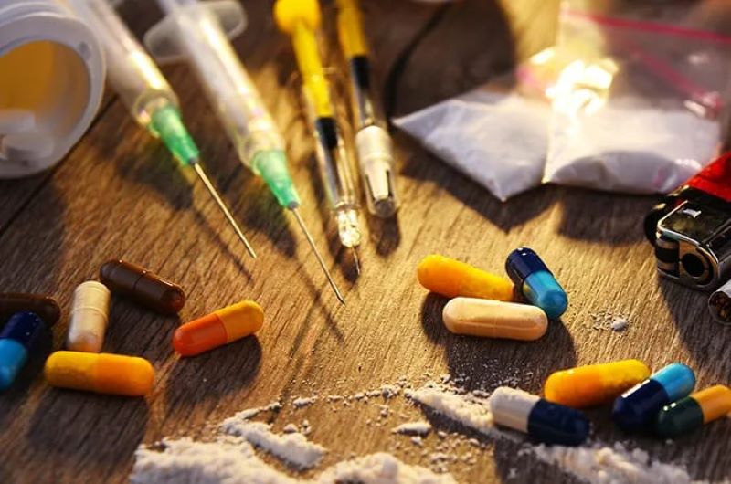 Ilustrasi obat berbahaya dan narkoba. (halodoc.com)