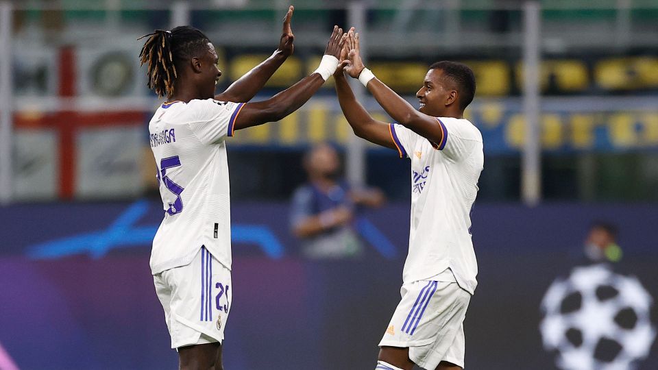 Eduardo Camavinga alami cedera dan menambah masalah untuk lini tengah Real Madrid jelang musim baru La Liga