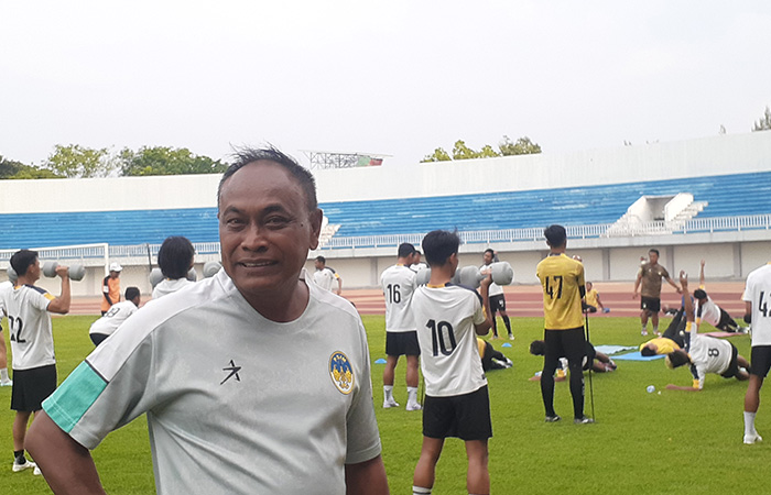 AYO BISA: Kas Hartadi menargetkan timnya bisa meraih poin penuh di laga home melawan Persikab Kabupaten Bandung, Minggu (22/10).RIZKY WAHYU/RADAR JOGJA