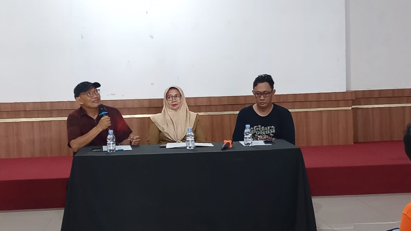 KURASI KETAT: Konferensi pers Parade Teater Linimasa #6 di TBY Senin (16/10). (Winda Atika Ira P/Radar Jogja)