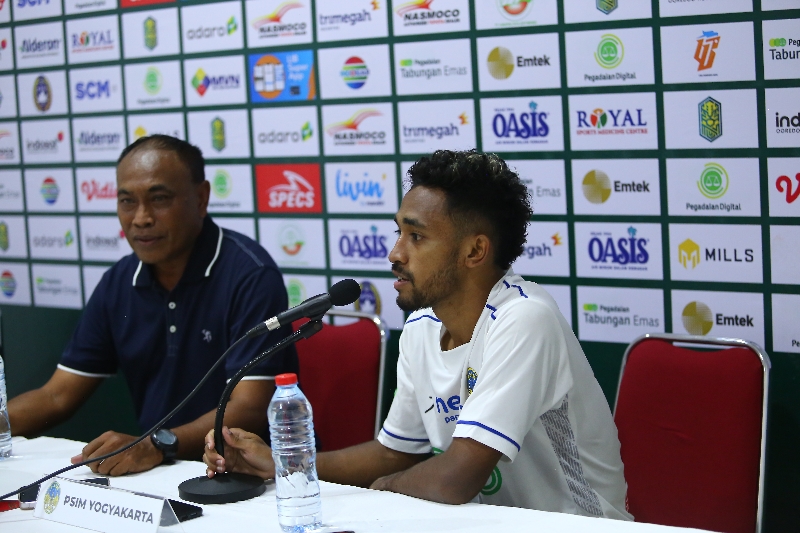 TARGET: Pelatih kepala PSIM Jogja Kas Hartadi. (Dok PSIM Jogja)