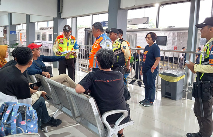 KONDUSIF: Stasiun Wates pasca anjloknya KA Argo Semeru di petak jalan Sentolo-Wates Kalimenur, Sentolo, Kulon Progo.HENDRI UTOMO/RADAR JOGJA