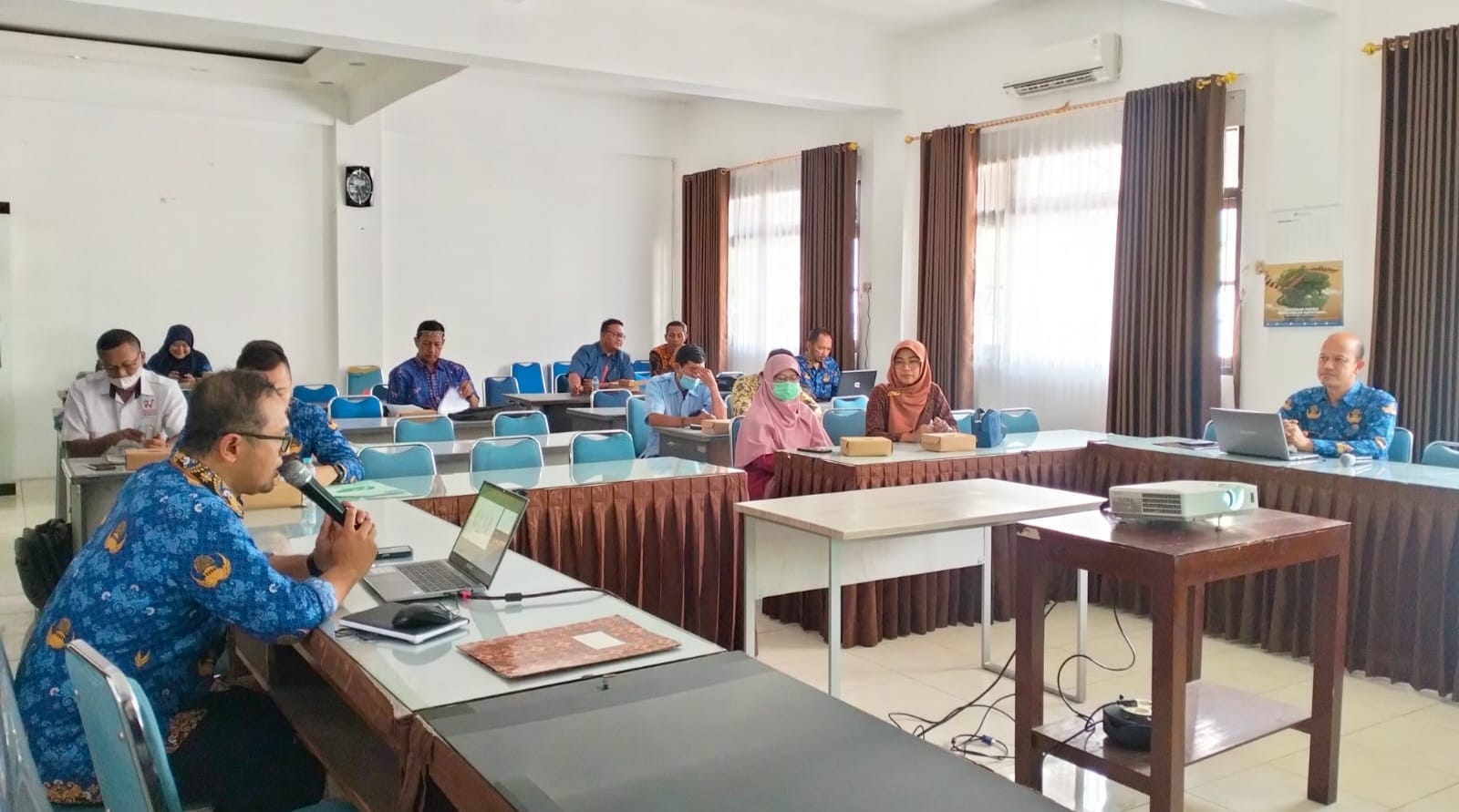BANTU: Bappeda Kabupaten Gunungkidul menggelar pertemuan dengan Forum CSR untuk melaksanakan dan sosialisasi gerakan Gumregah Asasta beberapa waktu lalu. (Dok Bappeda Gunungkidul)