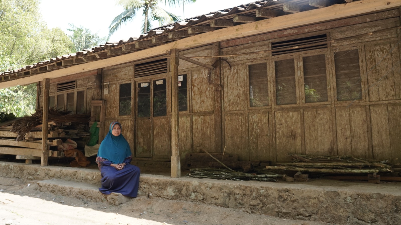 BAHAGIA: Siti Hasanah kini merasa lega dan bahagia.