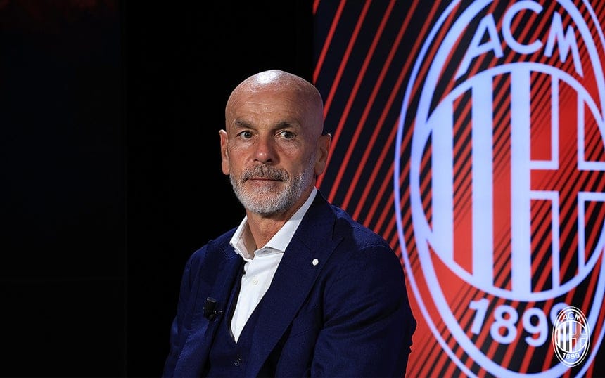 TEGAS: Stefano Pioli menilai Rossoneri harusnya bisa mendapatkan hasil yang lebih baik, setelah kalah melawan Juventus dengan skor 0-1. (Dok AC Milan)
