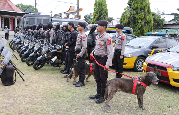 DISIAGAKAN : Polres Kebumen menyiapkan ratusan personel untuk menghadapi situasi darurat dalam pelaksanaan Pemilu 2024.ISTIMEWA