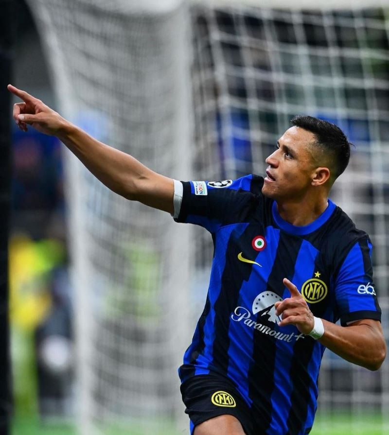 GOAL: Selebrasi Alexis Sanches setelah mencetak gol ke gawang FC Salzburg (IG Inter)