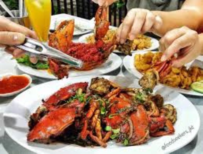 Sajian Kuliner Mr. Jo Seafood ,(Travelingyuk.com)